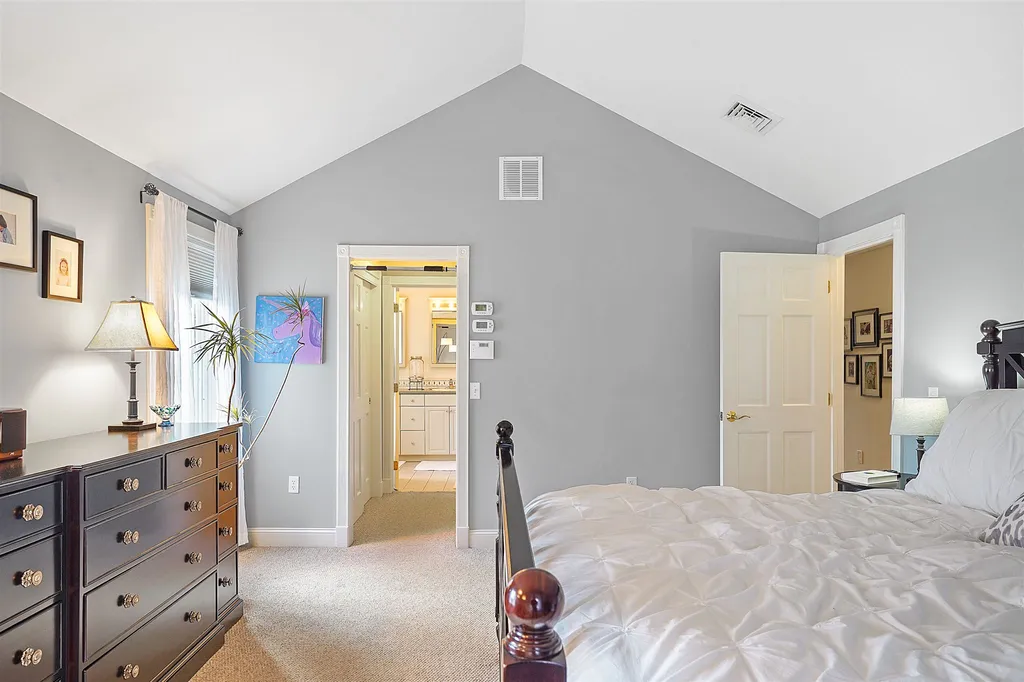 70 Marblehead Road Windham NH 03087
