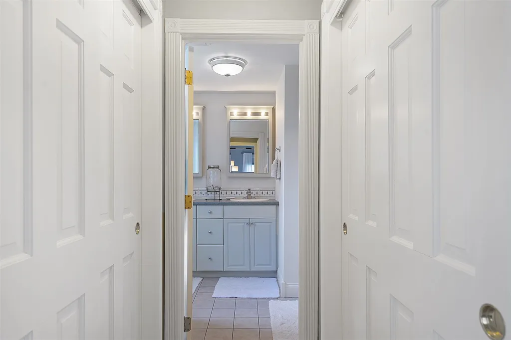 70 Marblehead Road Windham NH 03087