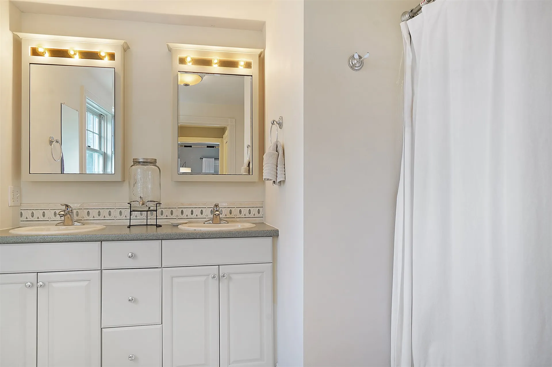 70 Marblehead Road Windham NH 03087