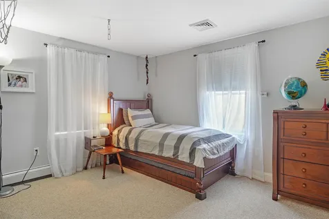 70 Marblehead Road Windham NH 03087