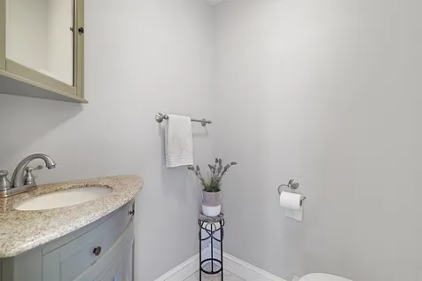 70 Marblehead Road Windham NH 03087