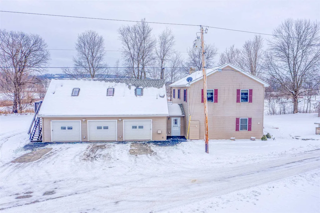 527 Cummings Road Barre Town VT 05641