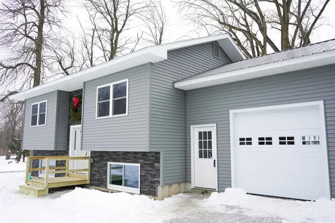 26 Lake Street Alburgh VT 05440