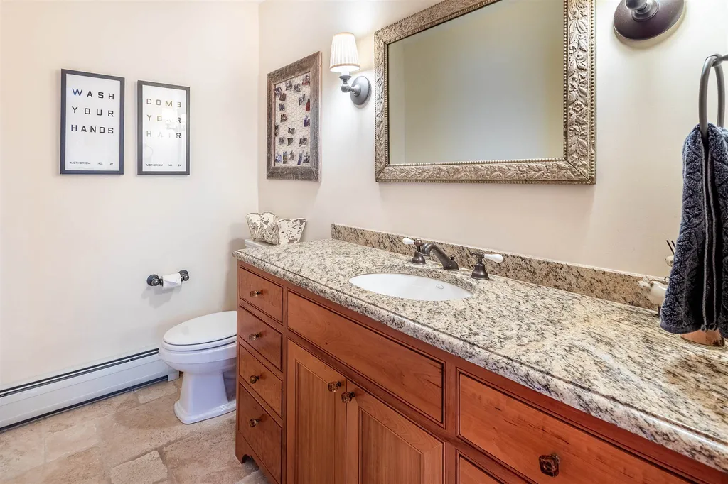 14 Middle Ridge Road Winhall VT 05340