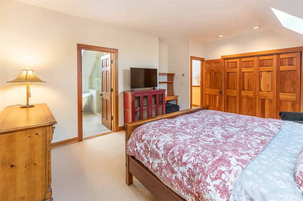 14 Middle Ridge Road Winhall VT 05340