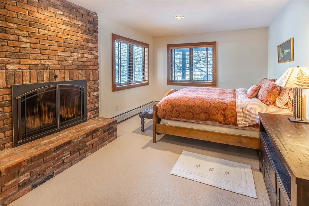 14 Middle Ridge Road Winhall VT 05340