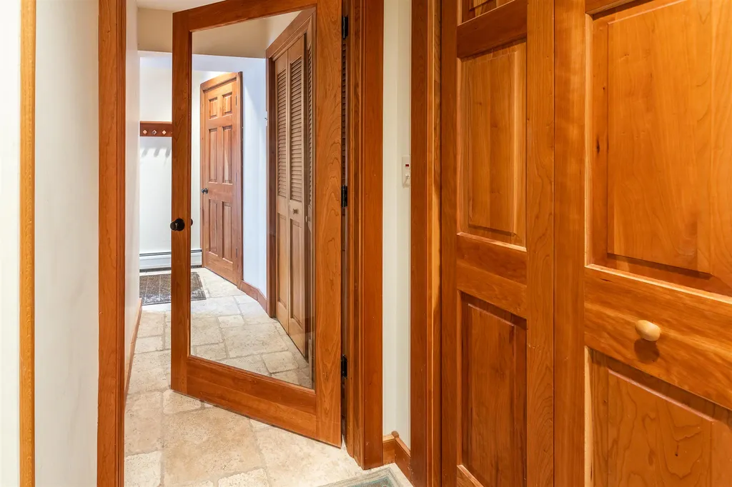 14 Middle Ridge Road Winhall VT 05340