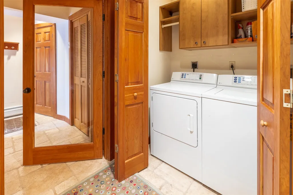 14 Middle Ridge Road Winhall VT 05340
