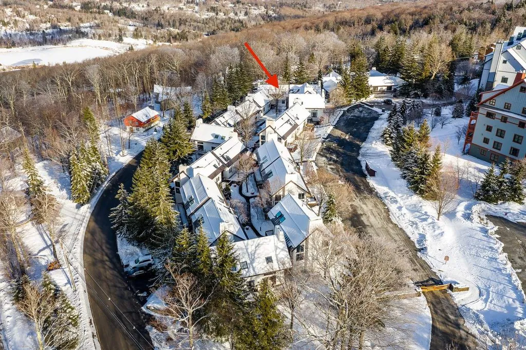 14 Middle Ridge Road Winhall VT 05340