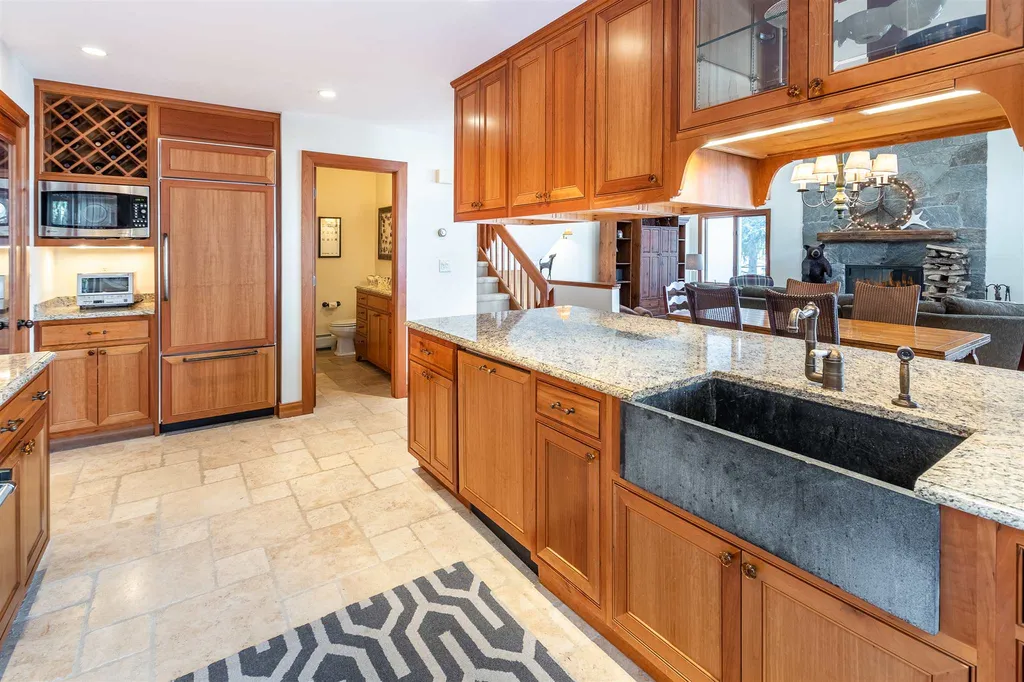 14 Middle Ridge Road Winhall VT 05340