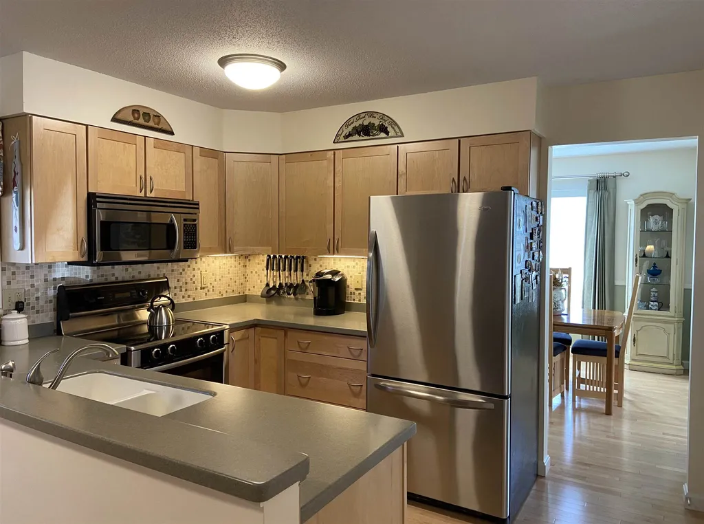 24 Brook Drive Burlington VT 05408