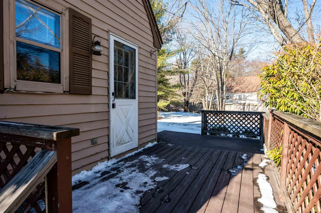 57 Depot Road Epping NH 03042