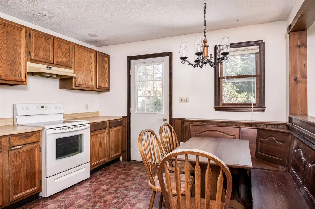 57 Depot Road Epping NH 03042