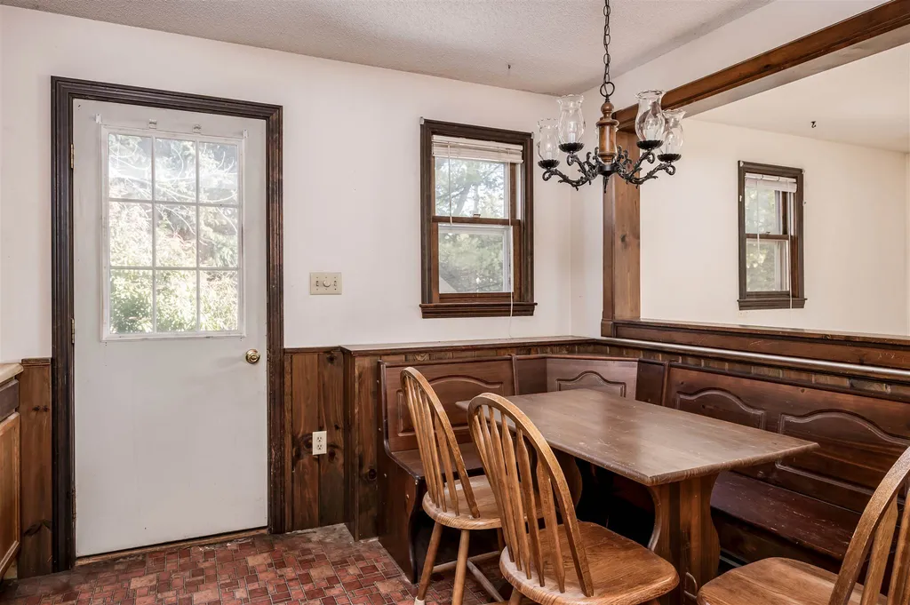 57 Depot Road Epping NH 03042
