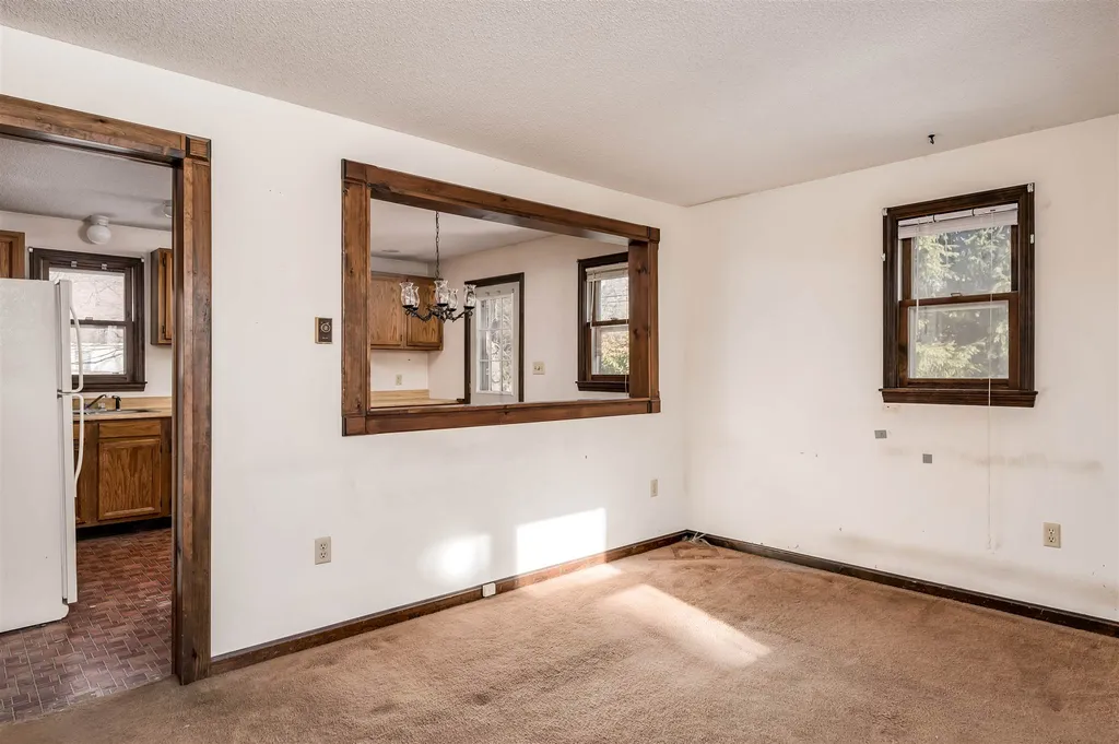 57 Depot Road Epping NH 03042