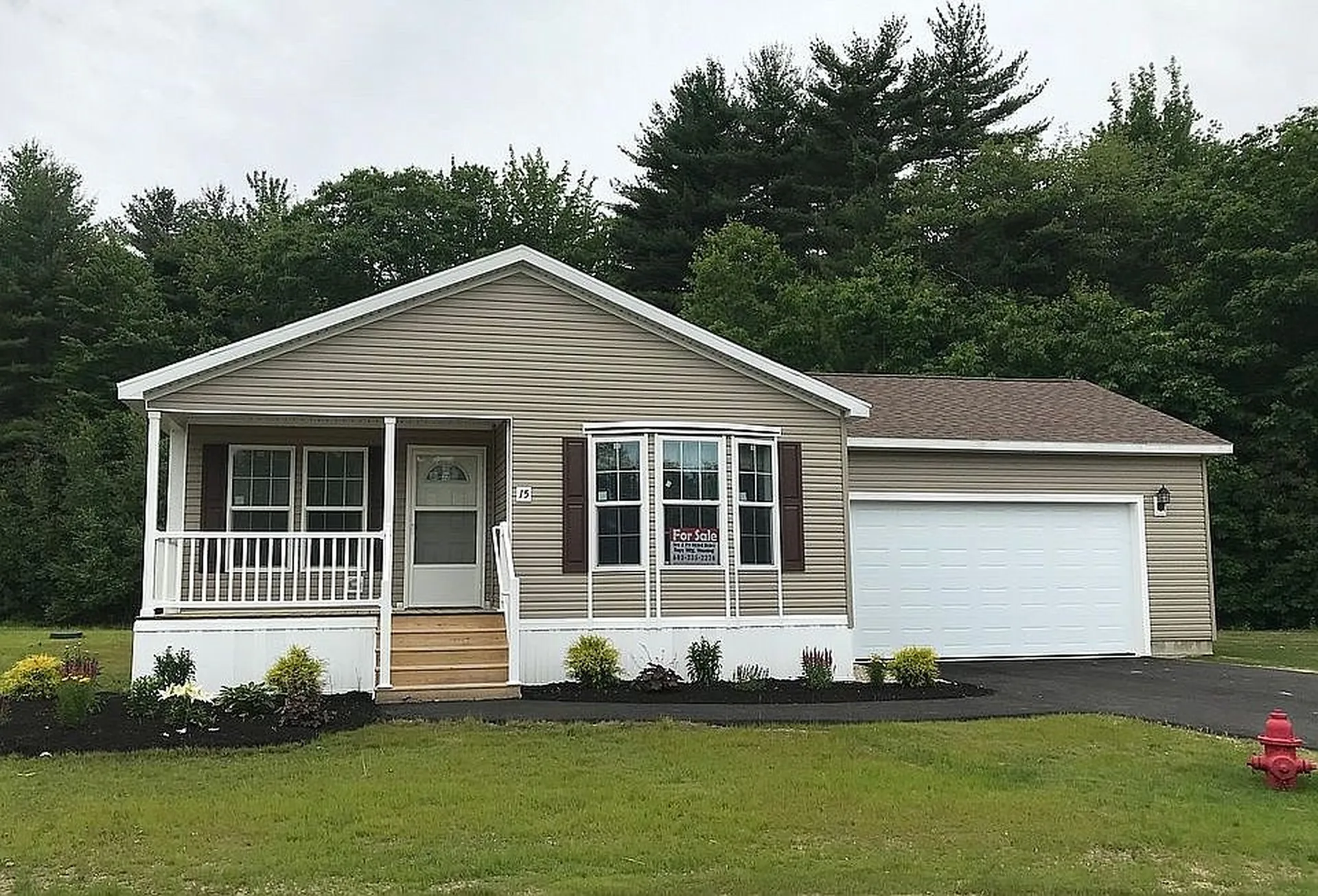 15 Ashleigh Way Rochester NH 03867