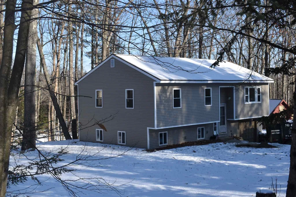 11 Hook Road Gilford NH 03249