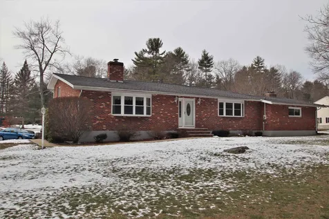 4 Lemere Drive Pelham NH 03076
