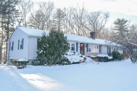 22 Budron Avenue Salem NH 03079
