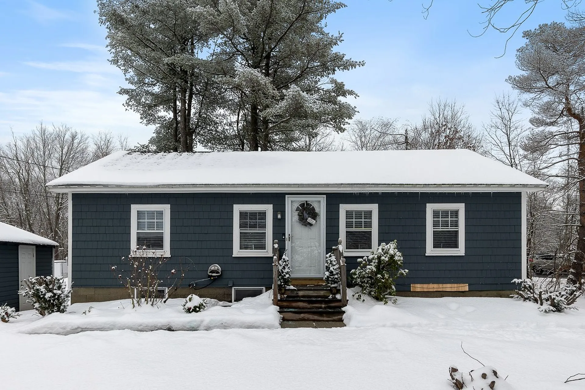 218 Stage Road Hampstead NH 03841