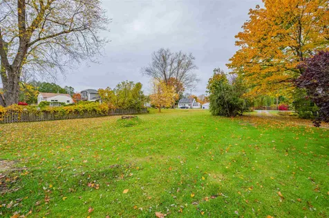 872 Falls Road Shelburne VT 05482