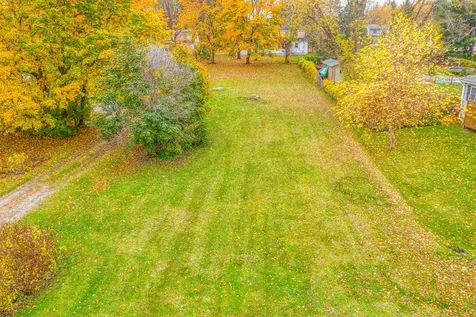 872 Falls Road Shelburne VT 05482