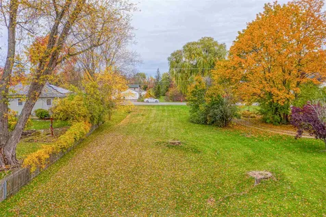 872 Falls Road Shelburne VT 05482