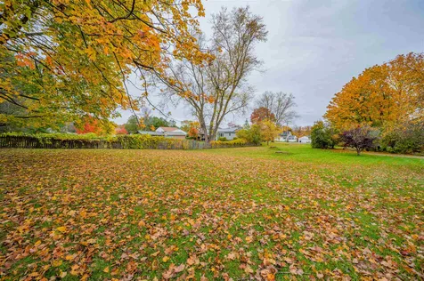 872 Falls Road Shelburne VT 05482