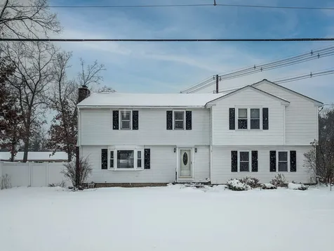 20 Hunters Lane Nashua NH 03063