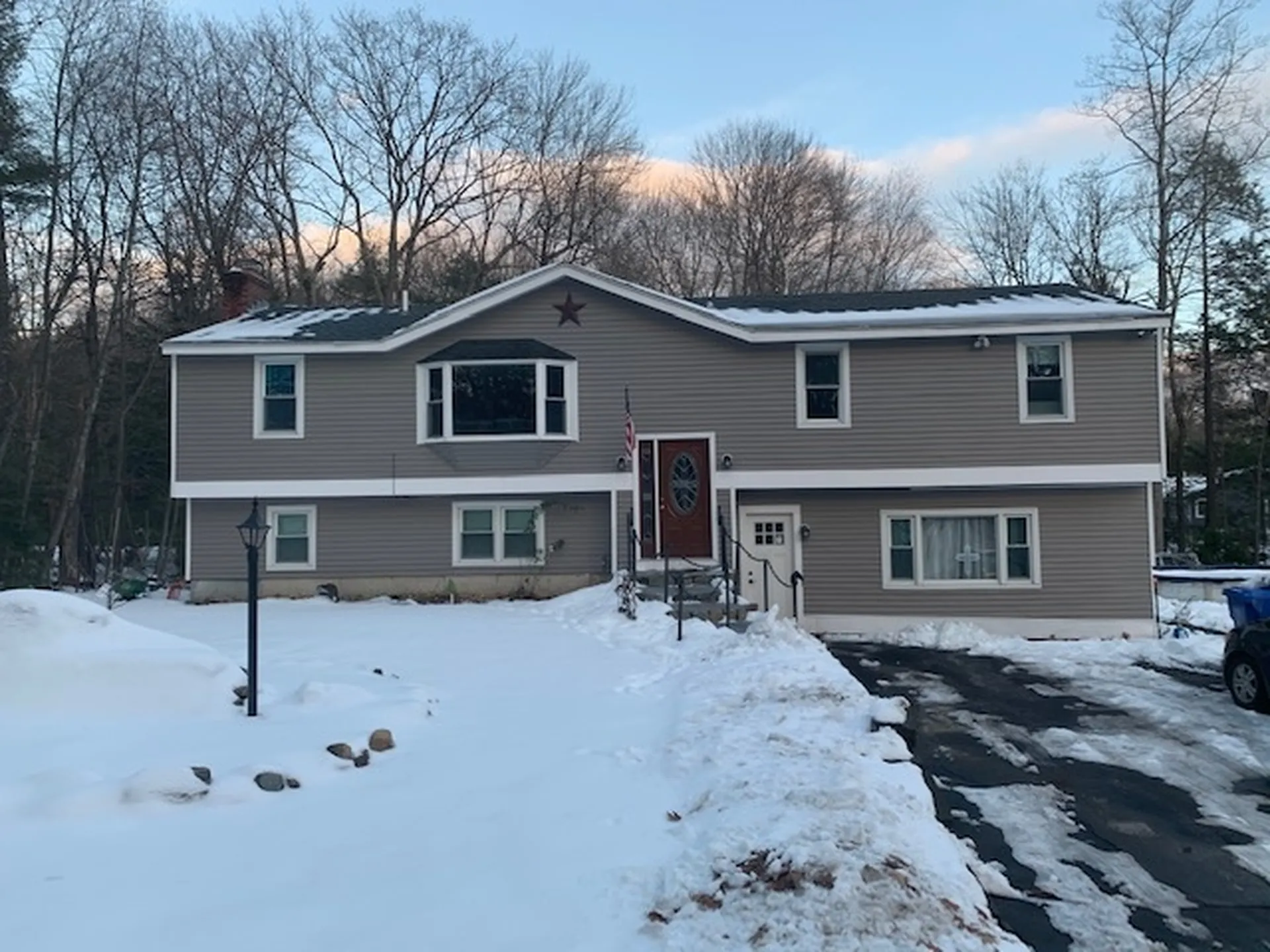 2 Judy Drive Londonderry NH 03053-2918