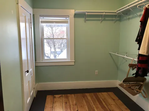 17 Laton Street Nashua NH 03064