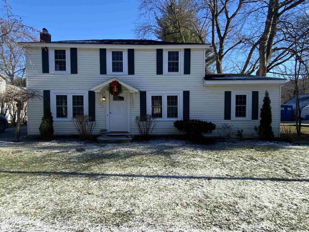 382 Highland Avenue Manchester VT 05255