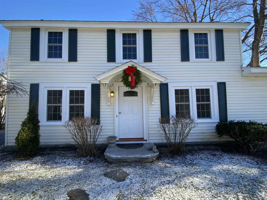 382 Highland Avenue Manchester VT 05255