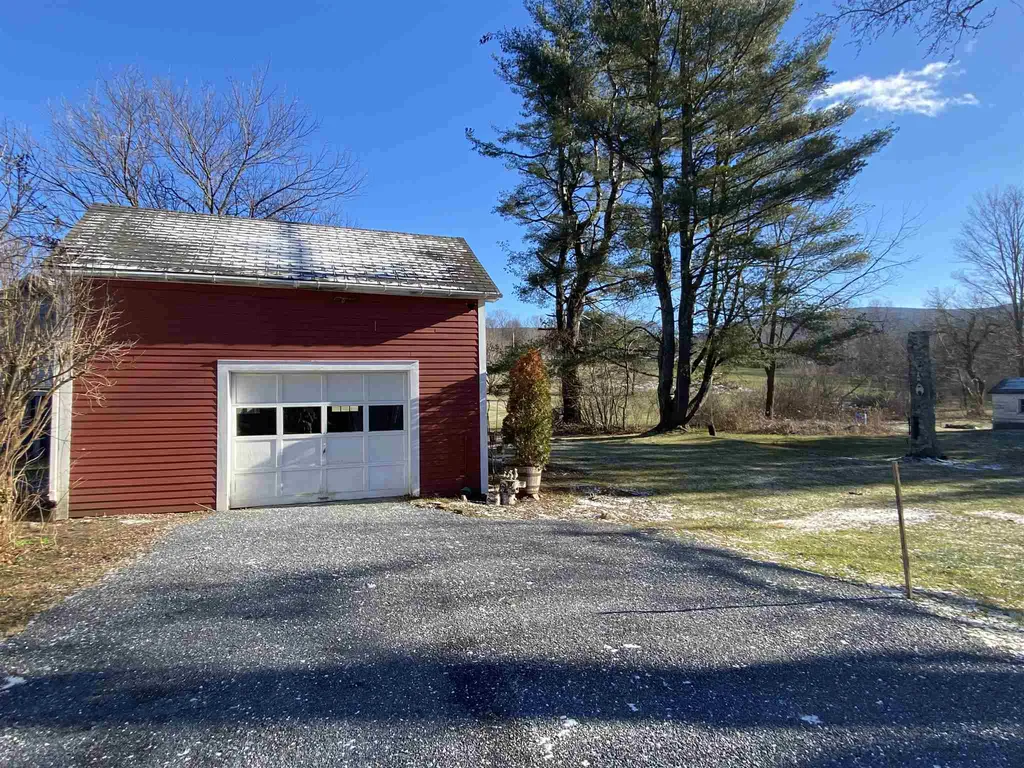 382 Highland Avenue Manchester VT 05255