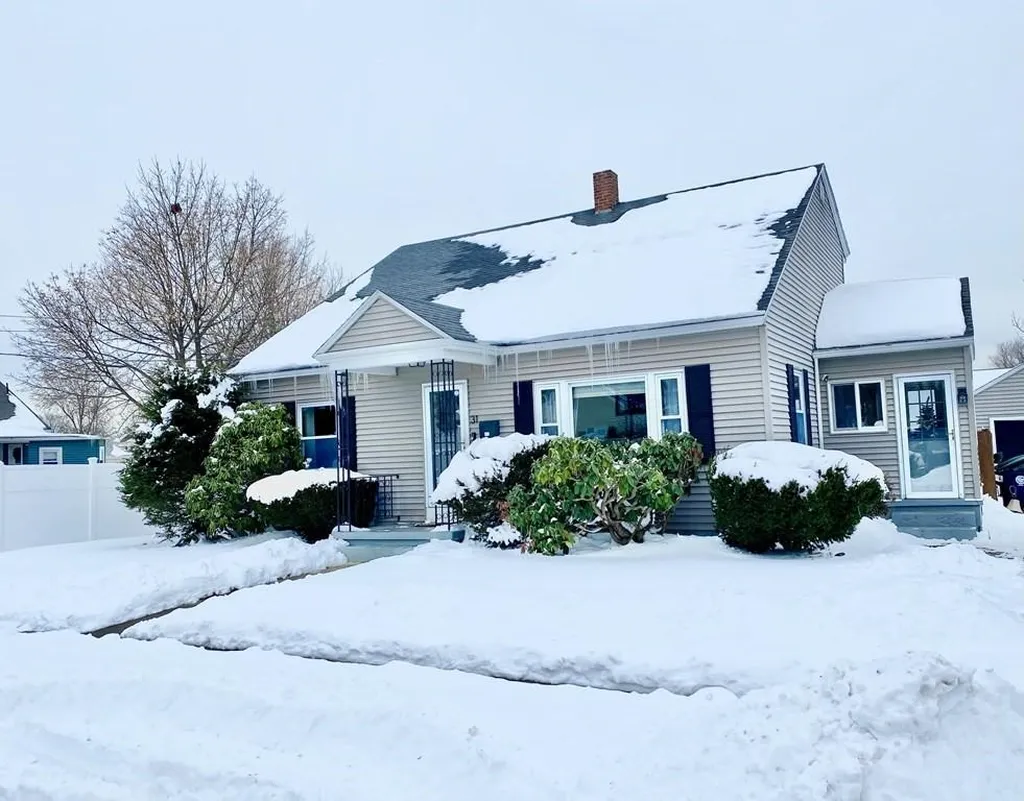 31 Russell Street Nashua NH 03060