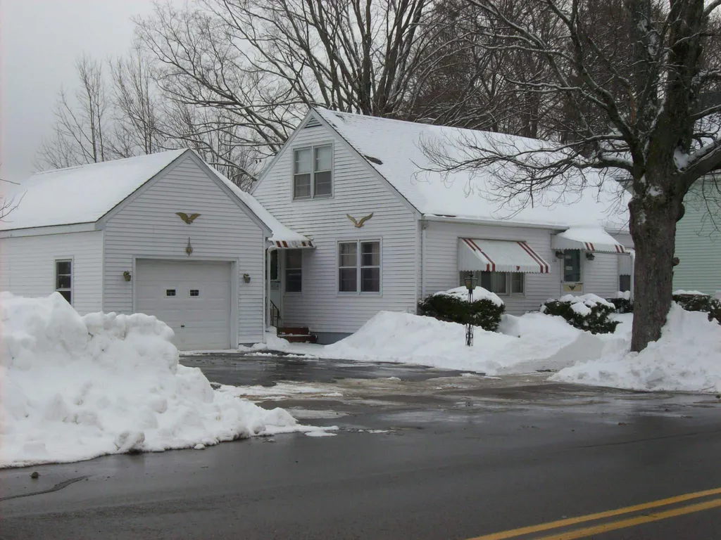 134 Charles Street Rochester NH 03867