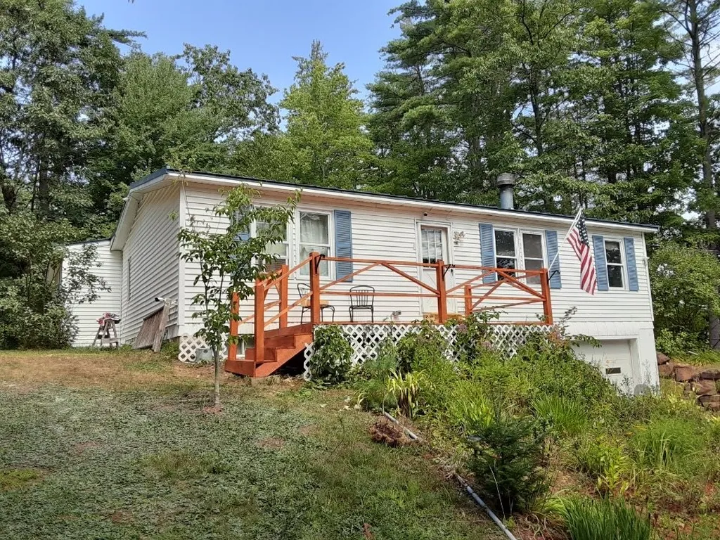 385 Shaw Road Northfield NH 03276