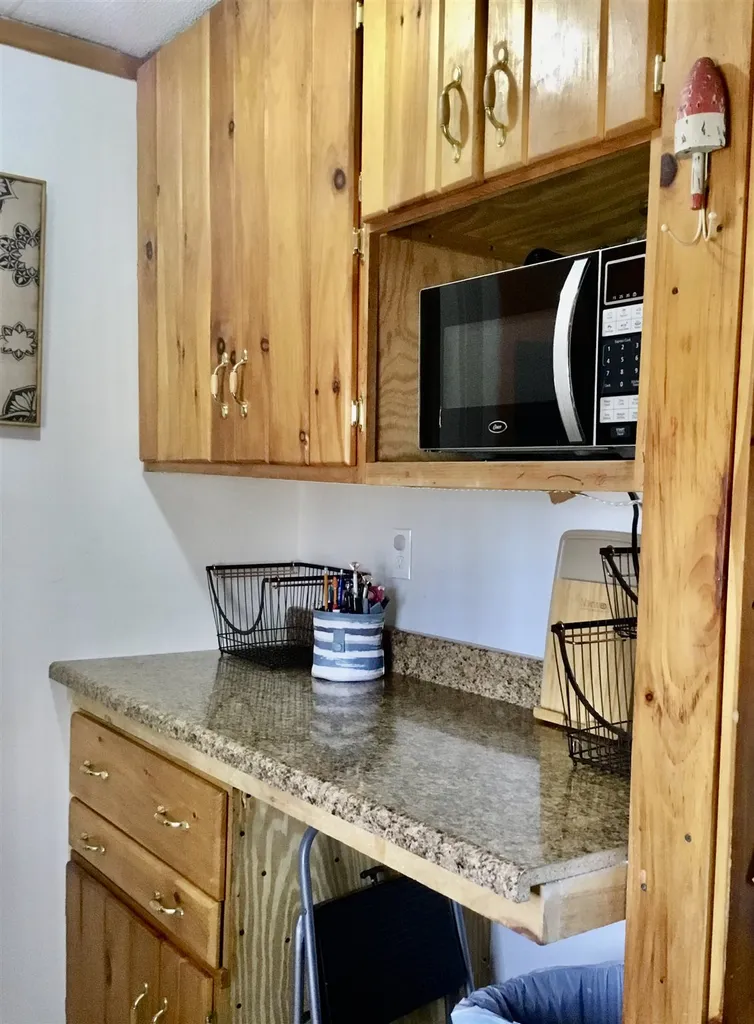 385 Shaw Road Northfield NH 03276