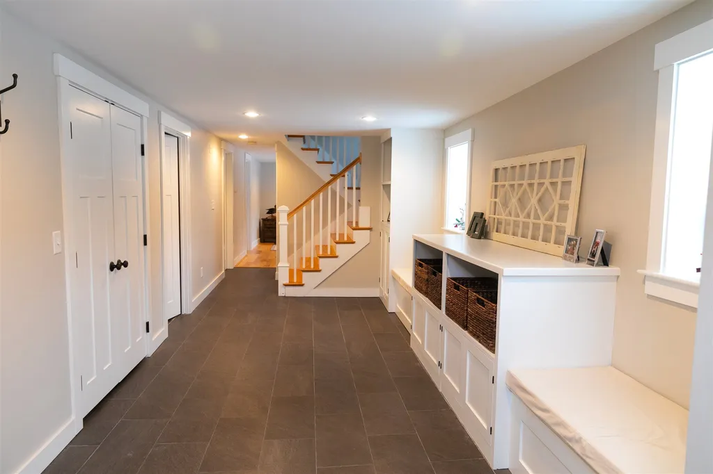 23 Holly Lane Greenland NH 03840