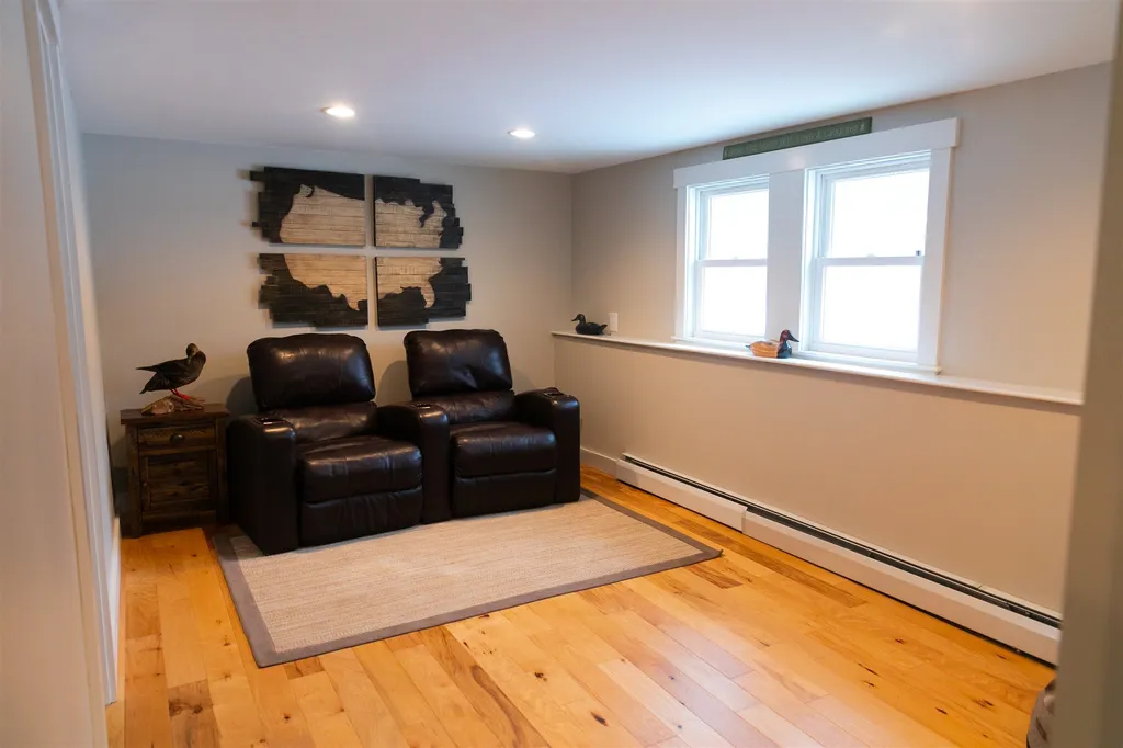 23 Holly Lane Greenland NH 03840