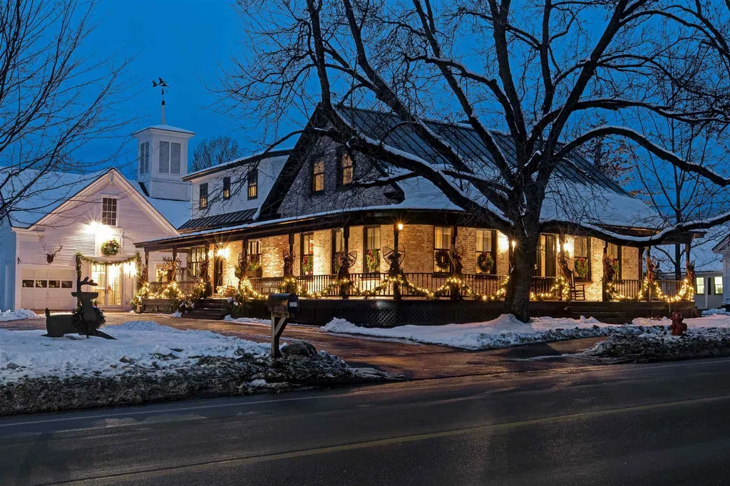 237 Maple Street Stowe VT 05672
