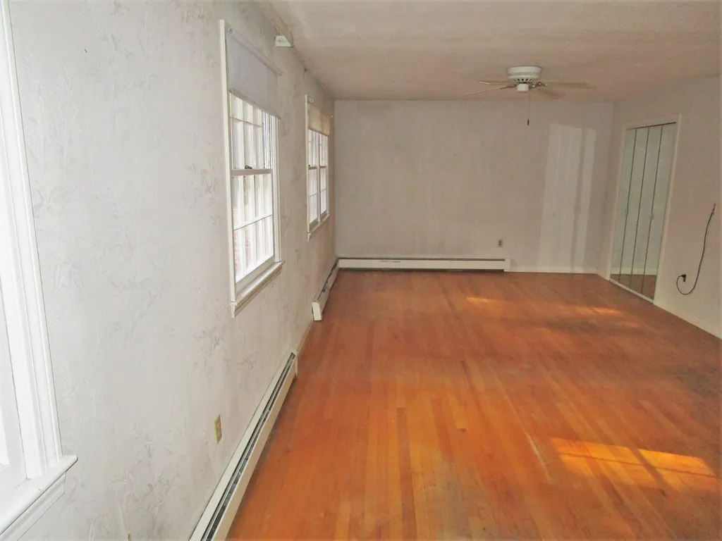 21 Brook Road Litchfield NH 03052