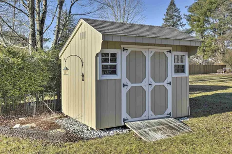 40 Allen Court Keene NH 03431