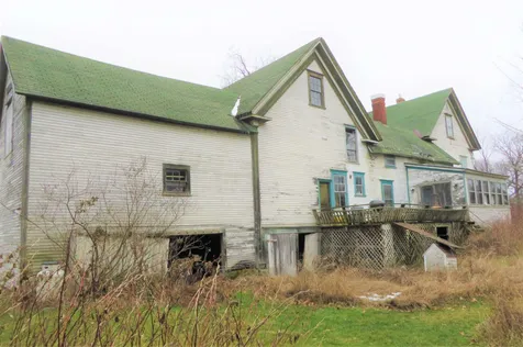 281 Park Street Barton VT 05822
