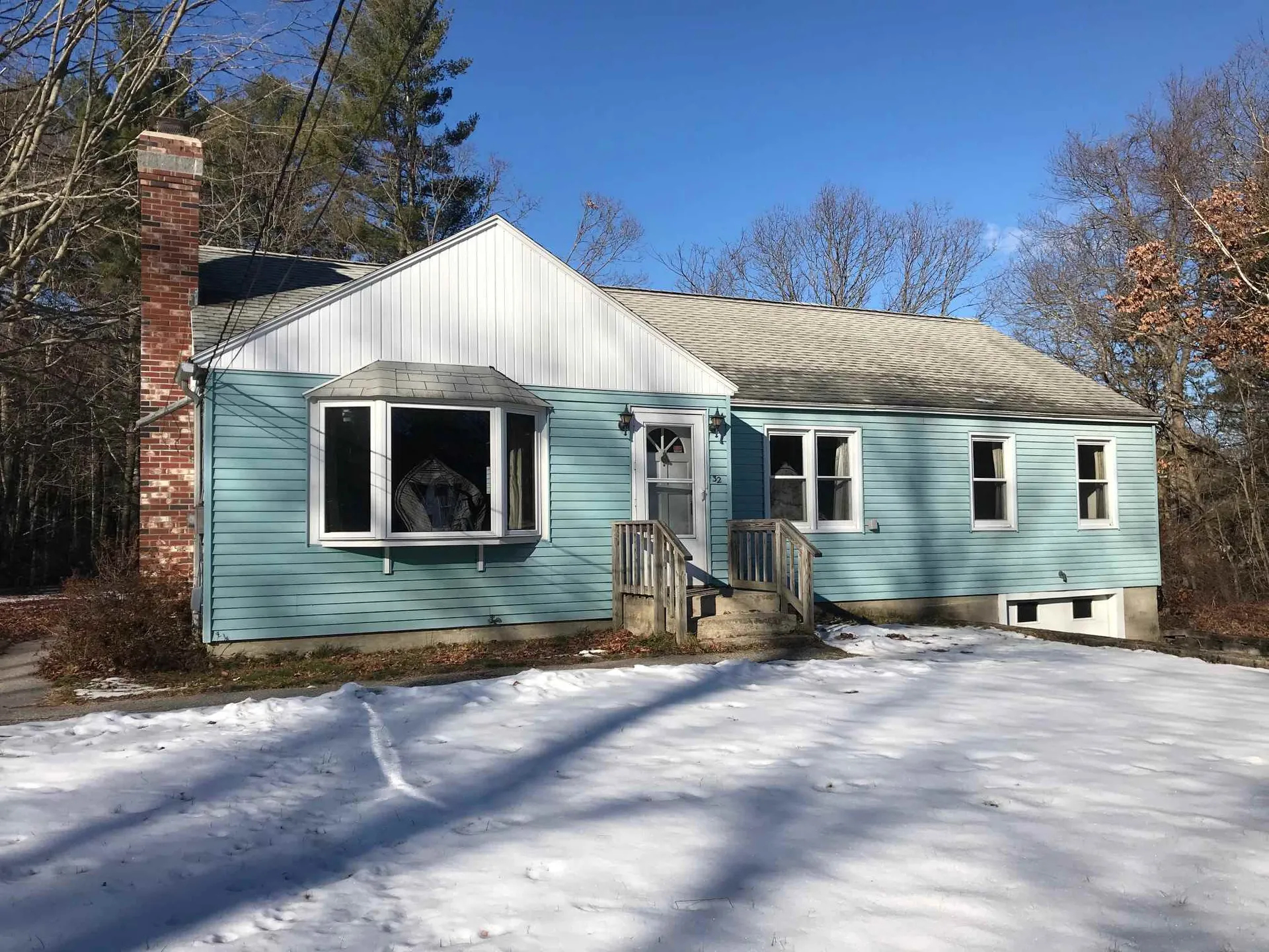 32 Pelham Road Hudson NH 03051