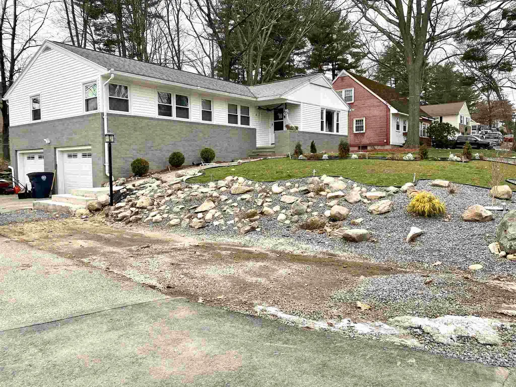 67 Dublin Avenue Nashua NH 03063