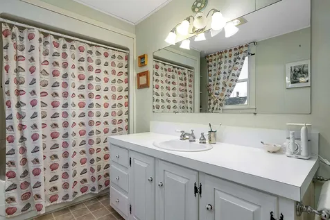 4 Gill Street Exeter NH 03833