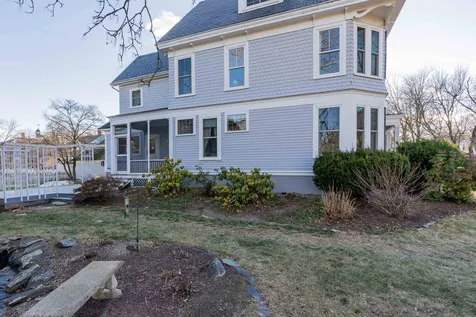 4 Gill Street Exeter NH 03833