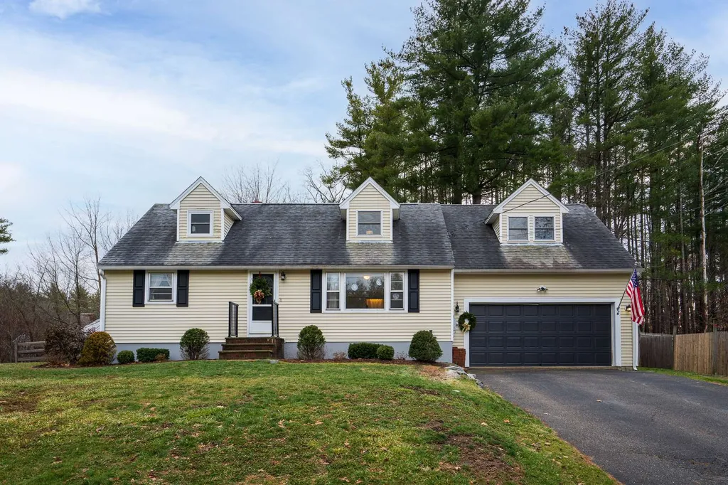 8 Gary Lane Exeter NH 03833