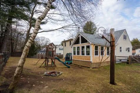 8 Gary Lane Exeter NH 03833